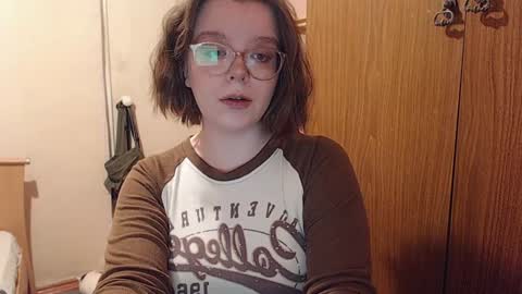 Snapshot of chmiri chatting on 01/12/25, 03:17 chmiri online show from 01/12/25, 03:17