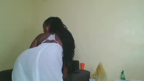 Snapshot of choco_baeb chatting on 01/17/25, 09:06 nei online show from 01/17/25, 09:06