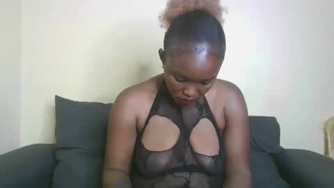 Snapshot of choco_baeb chatting on 01/26/25, 01:25 nei online show from 01/26/25, 01:25