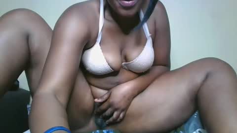 Snapshot of choco_baeb chatting on 02/14/25, 12:51 nei online show from 02/14/25, 12:51