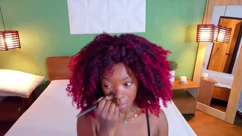 Snapshot of choco_goddess_ chatting on 09/15/25, 01:22 Camila Love online show from 09/15/25, 01:22