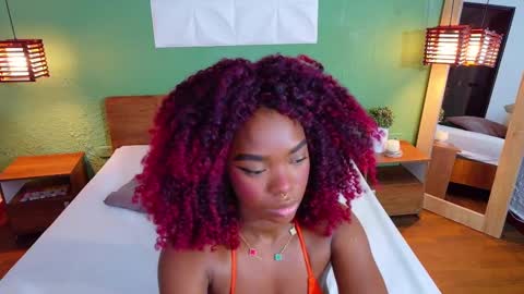 Snapshot of choco_goddess_ chatting on 09/26/25, 10:30 Camila Love online show from 09/26/25, 10:30