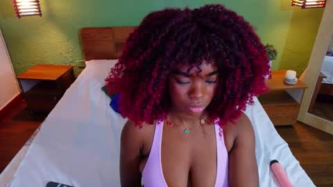 Snapshot of choco_goddess_ chatting on 10/24/25, 03:30 Camila Love online show from 10/24/25, 03:30