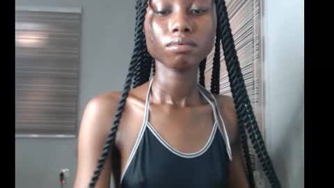 choco_petitqueen online show from 11/07/25, 07:19