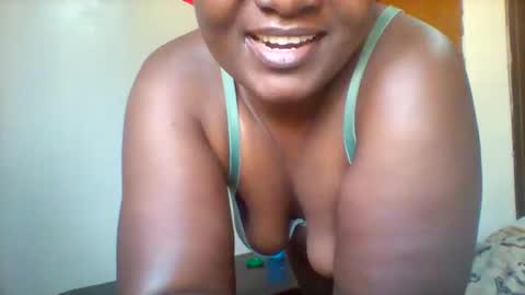 chocobabe002 online show from 09/20/25, 06:03