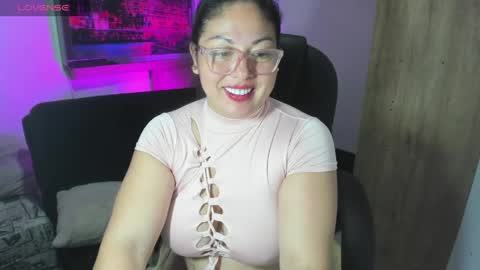 Snapshot of chocobunny_1 chatting on 05/15/26, 11:56 chocobunny_1 online show from 05/15/26, 11:56
