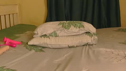 chocolate_candiee online show from 02/10/26, 11:53