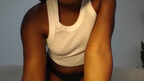 Snapshot of chocolate_desiree chatting on 05/20/26, 09:10 Lofti online show from 05/20/26, 09:10