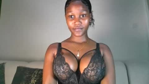 Snapshot of chocolate_divaa chatting on 08/08/26, 10:17 chocolate_divaa online show from 08/08/26, 10:17