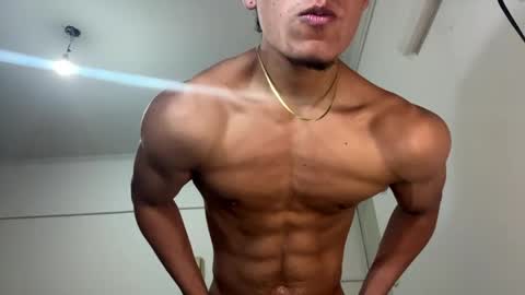 Snapshot of chocolate_sex436778 chatting on 05/30/26, 09:45 thiango online show from 05/30/26, 09:45