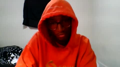 Chocolatinhermoso online show from 12/17/24, 10:11
