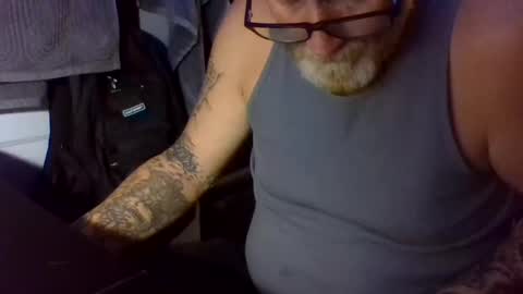 Snapshot of chompers176983 chatting on 09/30/25, 02:49 chompers online show from 09/30/25, 02:49