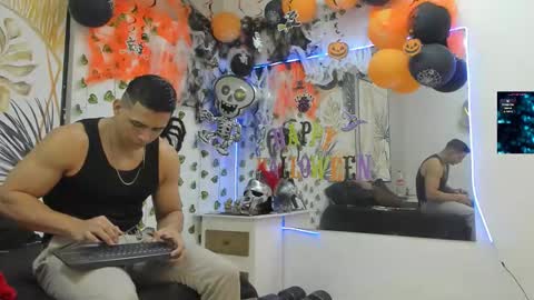 Chorey Thaylor online show from 10/26/25, 01:06