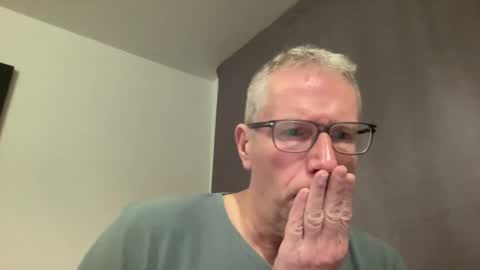 choupipat1 online show from 12/21/25, 10:17