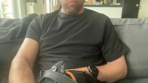 chris13abcd online show from 03/11/25, 02:29