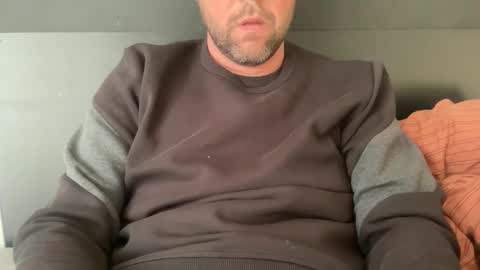 chris13abcd online show from 10/04/25, 03:32