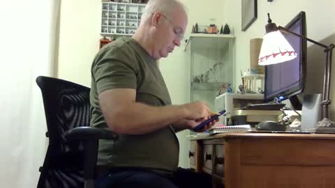 chris2002b online show from 09/27/25, 04:28