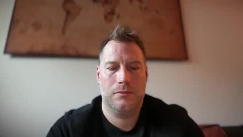Snapshot of chris2024x chatting on 04/17/26, 04:37 Christian online show from 04/17/26, 04:37