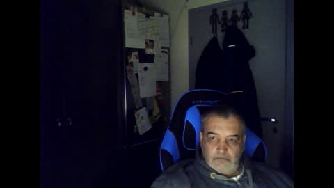 Chris online show from 09/28/25, 05:02