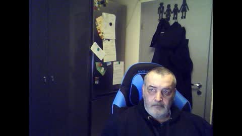 Snapshot of chris250268 chatting on 03/08/26, 02:15 Chris online show from 03/08/26, 02:15