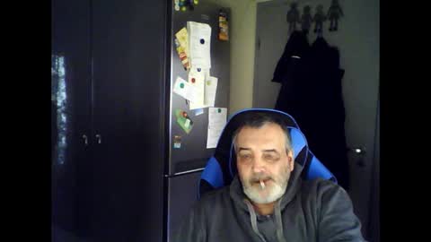 Snapshot of chris250268 chatting on 04/04/26, 09:29 Chris online show from 04/04/26, 09:29