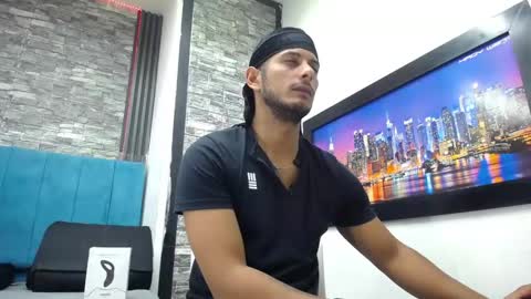 chris_dick2 online show from 03/22/26, 05:22