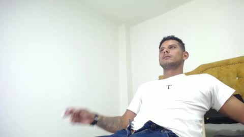Snapshot of chris_dick2 chatting on 05/19/26, 04:30 chris_dick2 online show from 05/19/26, 04:30