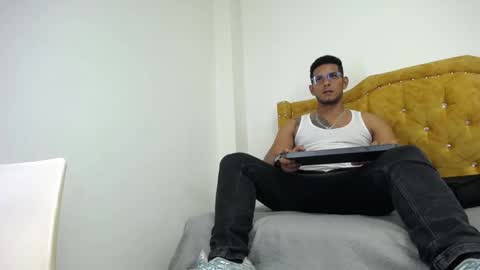 Snapshot of chris_dick2 chatting on 05/23/26, 06:29 chris_dick2 online show from 05/23/26, 06:29