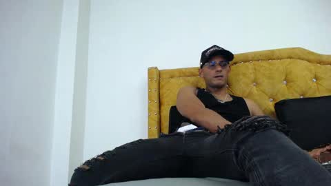 Snapshot of chris_dick2 chatting on 05/31/26, 05:48 chris_dick2 online show from 05/31/26, 05:48