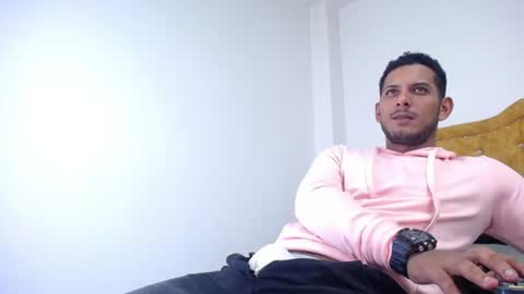 Snapshot of chris_dick2 chatting on 06/14/26, 04:03 chris_dick2 online show from 06/14/26, 04:03