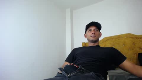 Snapshot of chris_dick2 chatting on 06/27/26, 04:28 chris_dick2 online show from 06/27/26, 04:28