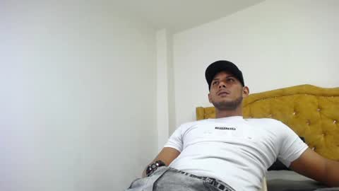 Snapshot of chris_dick2 chatting on 07/04/26, 04:51 chris_dick2 online show from 07/04/26, 04:51