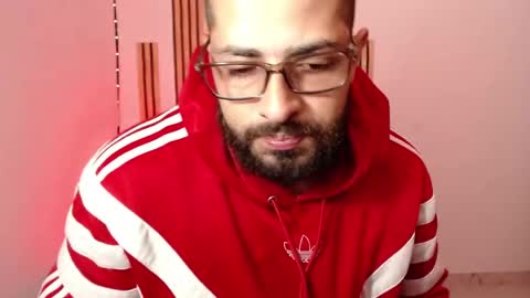 cris         Twitter magnum101010 insta magnumc20 online show from 06/05/26, 11:38
