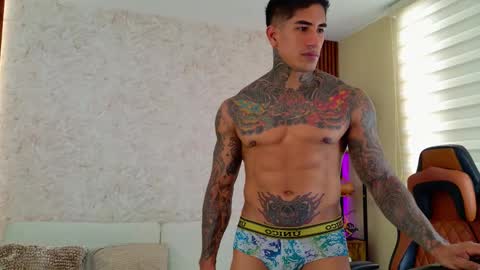 chris reilly online show from 12/05/25, 01:20