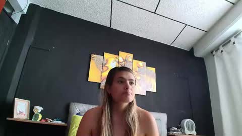 Yarixa online show from 04/24/26, 05:26