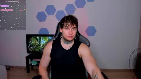 Snapshot of chris_tyson chatting on 07/23/26, 06:44 Chris Tyson online show from 07/23/26, 06:44