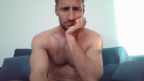 Snapshot of chrisaron chatting on 04/23/26, 04:24 chrisaron online show from 04/23/26, 04:24