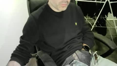 chrisprngr online show from 01/20/25, 01:32