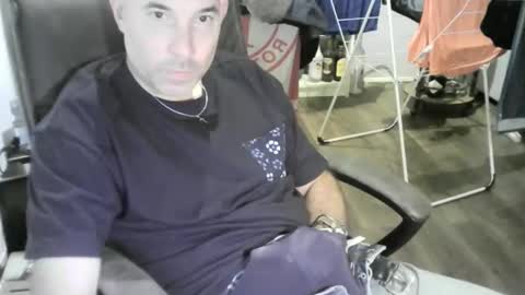 chrisprngr online show from 09/12/25, 04:40