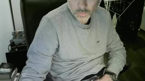 Snapshot of chrisprngr chatting on 05/13/26, 04:15 chrisprngr online show from 05/13/26, 04:15