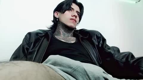 Snapshot of chriss_opp chatting on 03/02/25, 08:50 CHRIS  INDEPENT MODEL online show from 03/02/25, 08:50