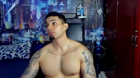 Snapshot of chriss_stewart2 chatting on 06/18/26, 02:01 Chriss Stewart online show from 06/18/26, 02:01