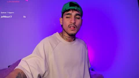 Christian Wang online show from 12/05/25, 08:38