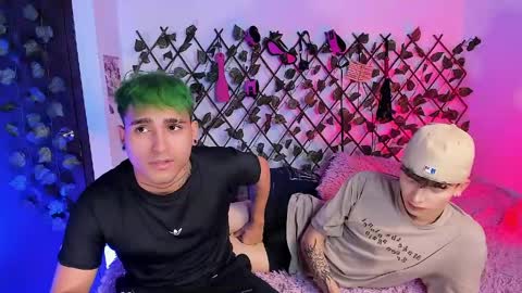 Christian Wang online show from 04/21/26, 01:42