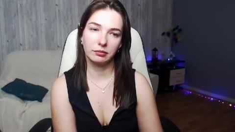 Snapshot of chrisssstaylor chatting on 11/18/25, 09:36 Christi online show from 11/18/25, 09:36