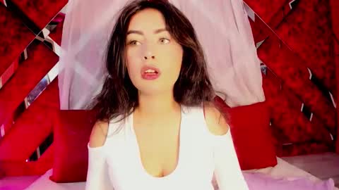 Chrisstin online show from 04/01/26, 03:51