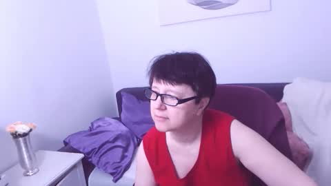 Christa online show from 11/09/25, 02:37