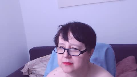 Christa online show from 04/12/26, 02:22