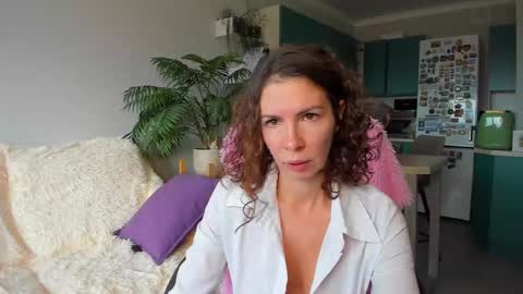 Chris online show from 10/31/25, 11:44