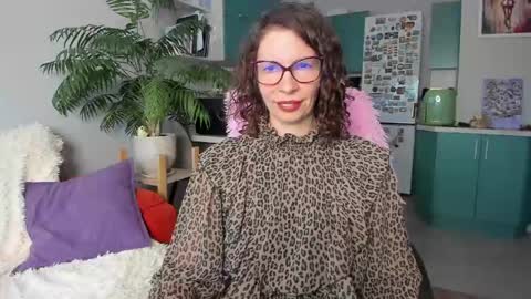 Snapshot of christina_hot chatting on 05/31/26, 06:09 Chris online show from 05/31/26, 06:09
